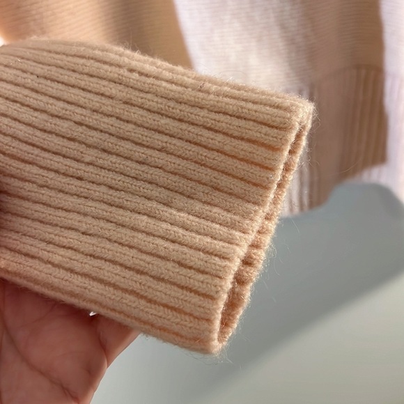 Banana Republic Pink Wool Alpaca Knit Cowl Neck Sweater Medium/ Large - Picture 5 of 8